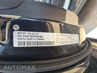 2023 Chrysler Pacifica Touring L 121.6" WB - miniatura 5