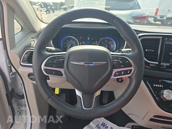 2023 Chrysler Pacifica Touring L 121.6" WB - miniatura 10