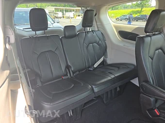 2023 Chrysler Pacifica Touring L 121.6" WB - miniatura 14