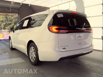 2023 Chrysler Pacifica Touring L 121.6" WB - miniatura 6