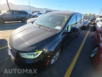 2023 Chrysler Pacifica Touring L 121.6" WB