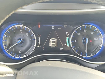 2023 Chrysler Pacifica Touring L 121.6" WB - miniatura 12