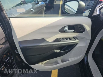 2023 Chrysler Pacifica Touring L 121.6" WB - miniatura 9