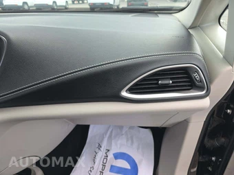 2023 Chrysler Pacifica Touring L 121.6" WB - miniatura 20