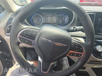 2023 Chrysler Pacifica Touring L 121.6" WB - miniatura 10