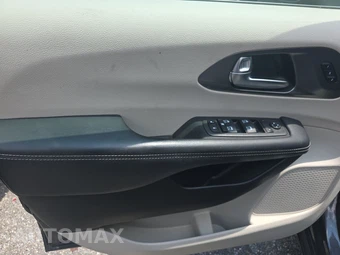 2023 Chrysler Pacifica Touring L 121.6" WB - miniatura 9