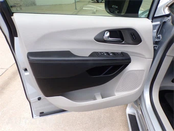 2023 Chrysler Pacifica Touring L 121.6" WB - miniatura 25