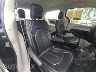 2023 Chrysler Pacifica Touring L 121.6" WB - miniatura 17