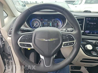 2023 Chrysler Pacifica Touring L 121.6" WB - miniatura 10