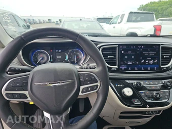 2023 Chrysler Pacifica Touring L 121.6" WB - miniatura 11
