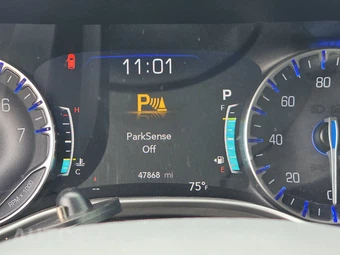 2023 Chrysler Pacifica Touring L 121.6" WB - miniatura 12