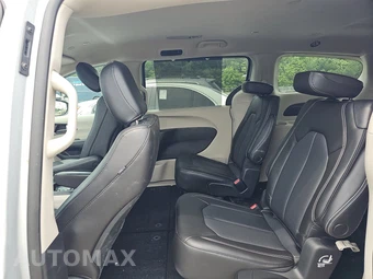2023 Chrysler Pacifica Touring L 121.6" WB - miniatura 13