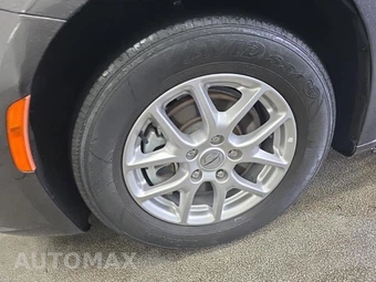 2023 Chrysler Pacifica Touring L 121.6" WB – miniatura 8