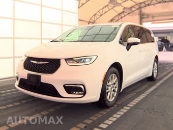 2023 Chrysler Pacifica Touring L 121.6" WB