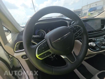 2023 Chrysler Pacifica Touring L 121.6" WB - miniatura 10