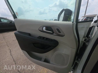 2023 Chrysler Pacifica Touring L 121.6" WB - miniatura 9