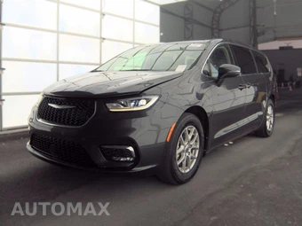 2023 Chrysler Pacifica Touring L 121.6" WB