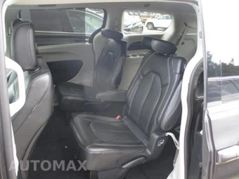 2023 Chrysler Pacifica Touring L 121.6" WB - miniatura 13