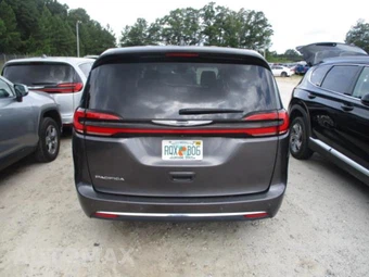 2023 Chrysler Pacifica Touring L 121.6" WB - miniatura 2