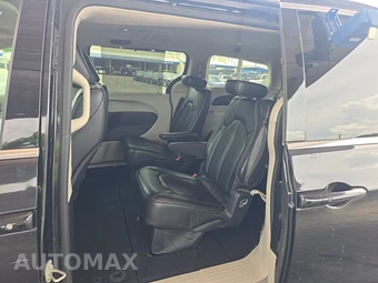 2023 Chrysler Pacifica Touring L 121.6" WB - miniatura 13