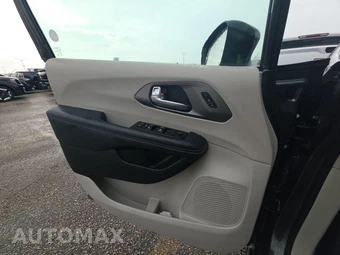 2023 Chrysler Pacifica Touring L 121.6" WB - miniatura 9