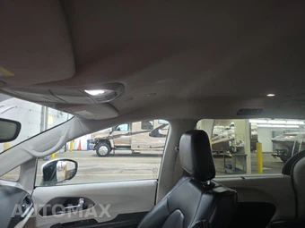 2023 Chrysler Pacifica Touring L 121.6" WB - miniatura 19