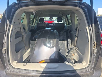 2023 Chrysler Pacifica Touring L 121.6" WB - miniatura 17