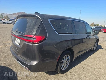 2023 Chrysler Pacifica Touring L 121.6" WB - miniatura 4