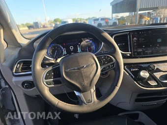 2023 Chrysler Pacifica Touring L 121.6" WB - miniatura 10