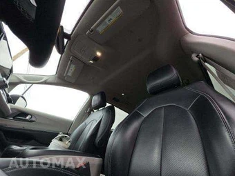 2023 Chrysler Pacifica Touring L 121.6" WB - miniatura 11