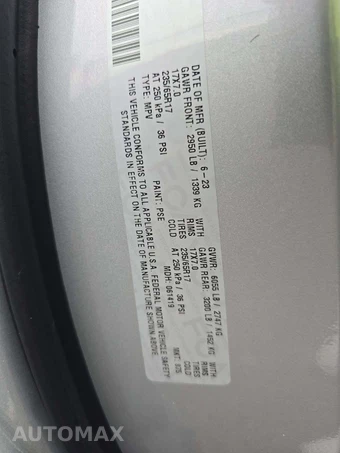 2023 Chrysler Pacifica Touring L 121.6" WB - miniatura 2