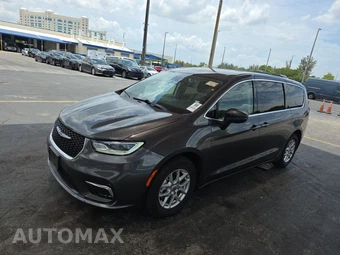 2023 Chrysler Pacifica Touring L 121.6" WB