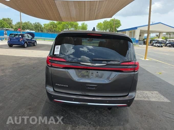 2023 Chrysler Pacifica Touring L 121.6" WB – miniatura 5