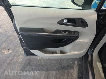 2023 Chrysler Pacifica Touring L 121.6" WB – miniatura 9