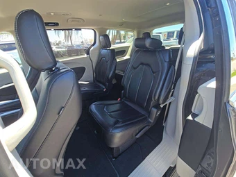 2023 Chrysler Pacifica Touring L 121.6" WB – miniatura 13