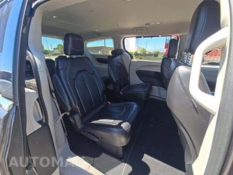 2023 Chrysler Pacifica Touring L 121.6" WB – miniatura 17