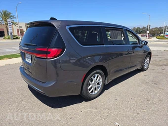 2023 Chrysler Pacifica Touring L 121.6" WB – miniatura 3