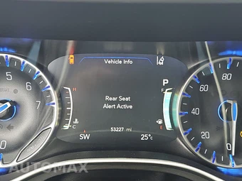 2023 Chrysler Pacifica Touring L 121.6" WB - miniatura 12