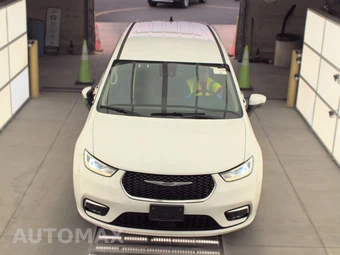 2023 Chrysler Pacifica Touring L 121.6" WB - miniatura 2