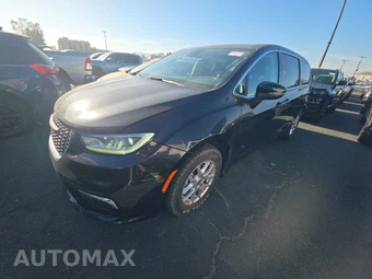 2023 Chrysler Pacifica Touring L 121.6" WB