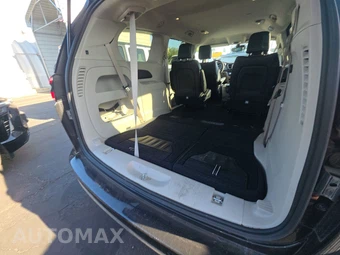 2023 Chrysler Pacifica Touring L 121.6" WB - miniatura 17