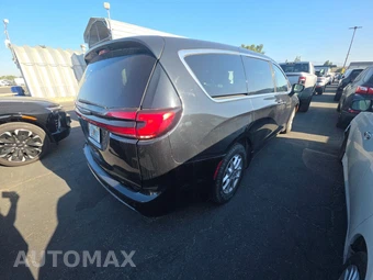 2023 Chrysler Pacifica Touring L 121.6" WB - miniatura 4
