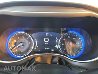 2023 Chrysler Pacifica Touring L 121.6" WB - miniatura 12