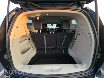 2023 Chrysler Pacifica Touring L 121.6" WB - miniatura 17