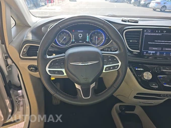 2023 Chrysler Pacifica Touring L 121.6" WB – miniatura 10