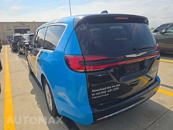 2023 Chrysler Pacifica Touring L 121.6" WB – miniatura 6