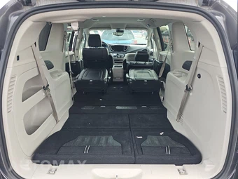 2023 Chrysler Pacifica Touring L 121.6" WB - miniatura 17
