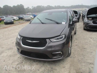 2023 Chrysler Pacifica Touring L 121.6" WB