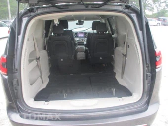 2023 Chrysler Pacifica Touring L 121.6" WB - miniatura 17
