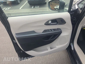 2023 Chrysler Pacifica Touring L 121.6" WB - miniatura 9